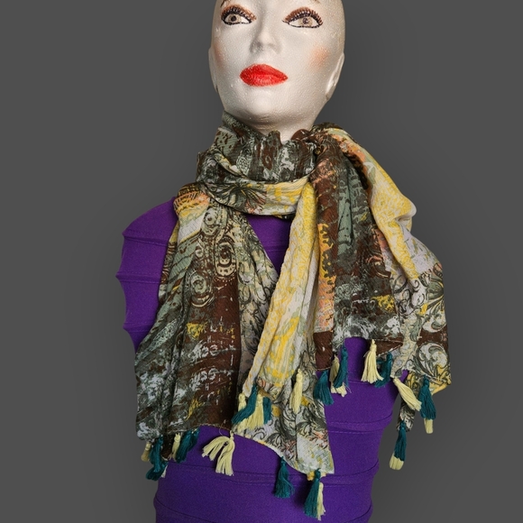 Womens Elegant Green and Yellow Scarf - Picture 7 of 11